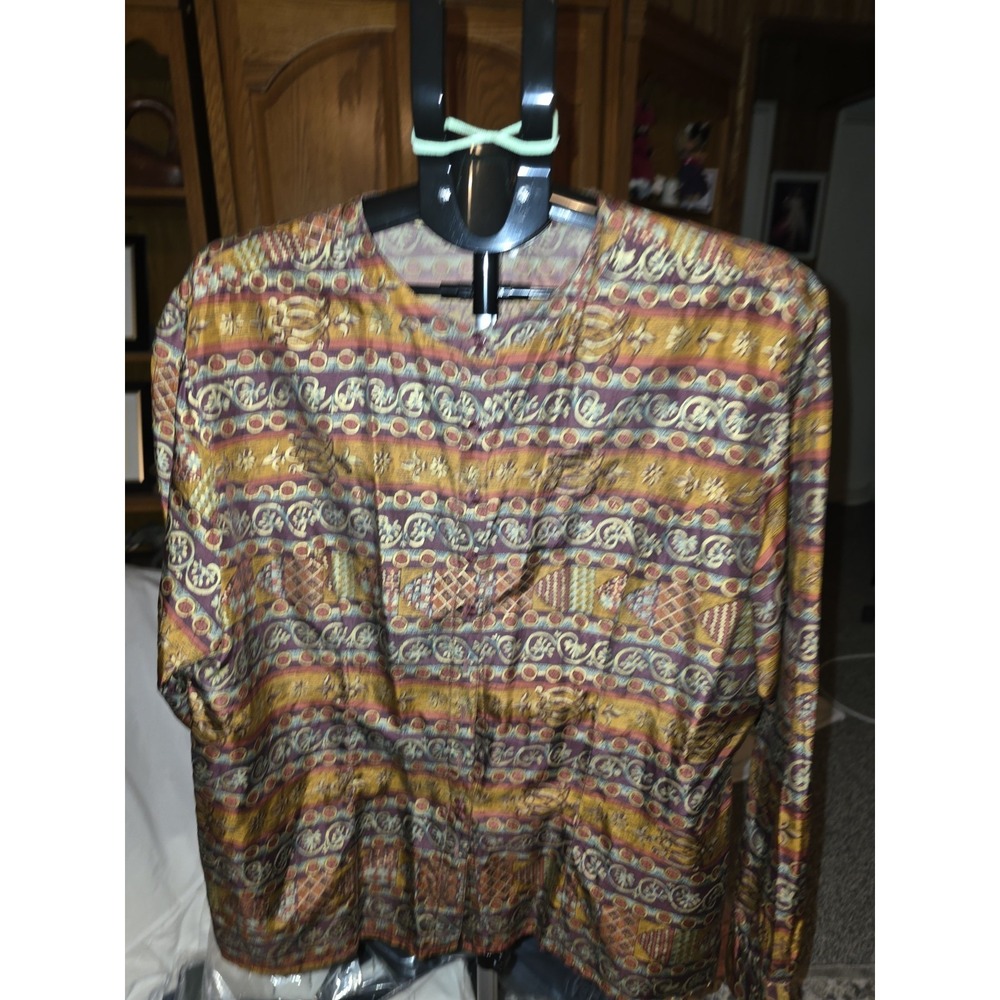 Stunt XL 100% Silk Button Up Blouse. 25" PTP, 26" Long.
